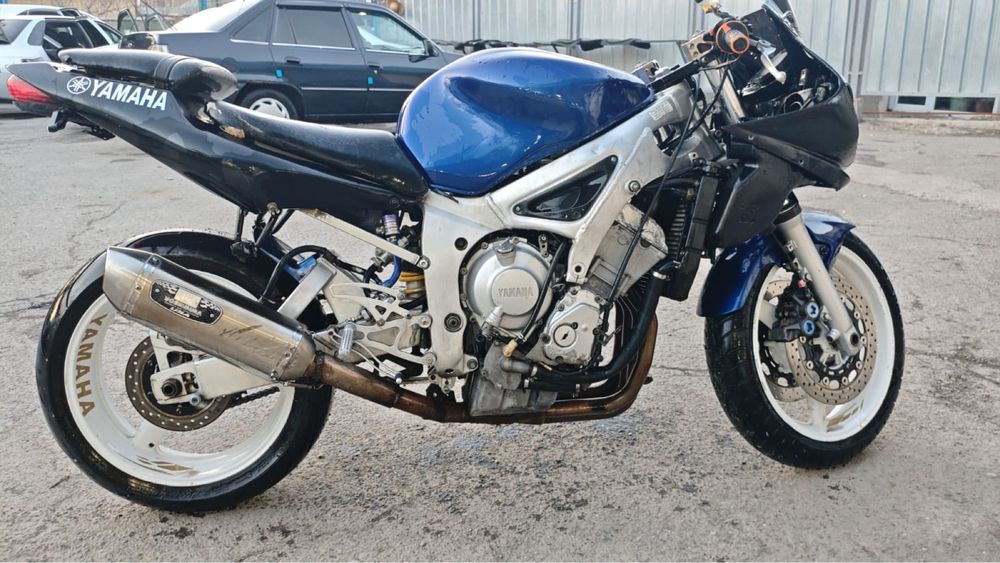 Yamaha r6 2000 года
