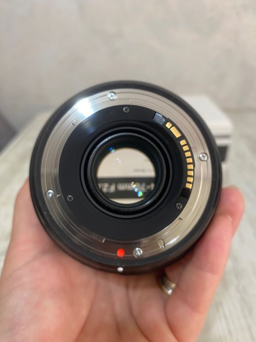 Vând obiectiv Sigma 24–70mm f/2.8 DG Art, montura EF, în garanție