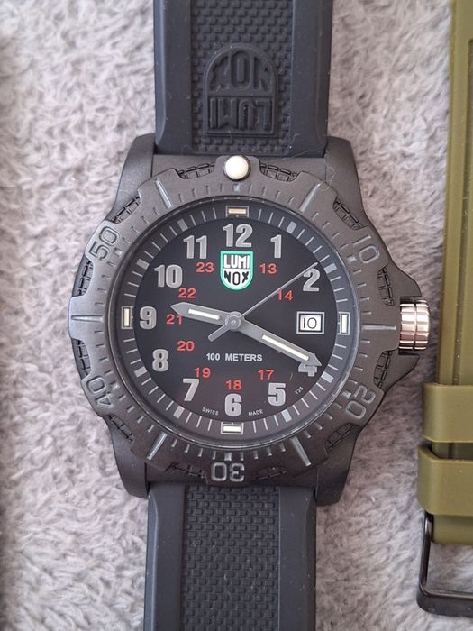 Luminox Manta Ray Carbonox