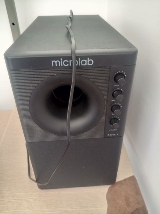 Microlab-сабвуфер