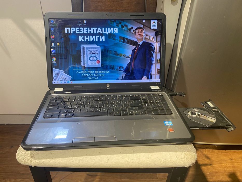 Большой HP intel core i3 4Threads/OZU 8GB/SSD 128/Windows 10