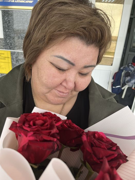 Гүл роза голанский