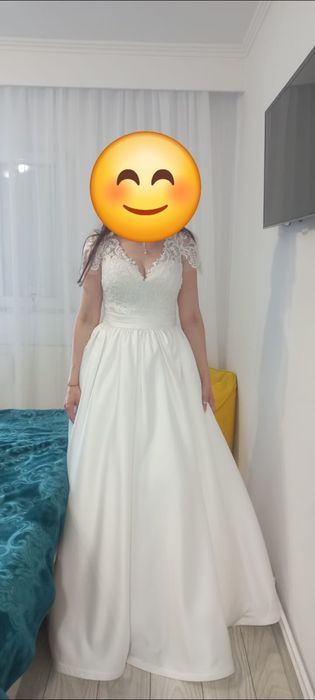 Vand rochie mireasa