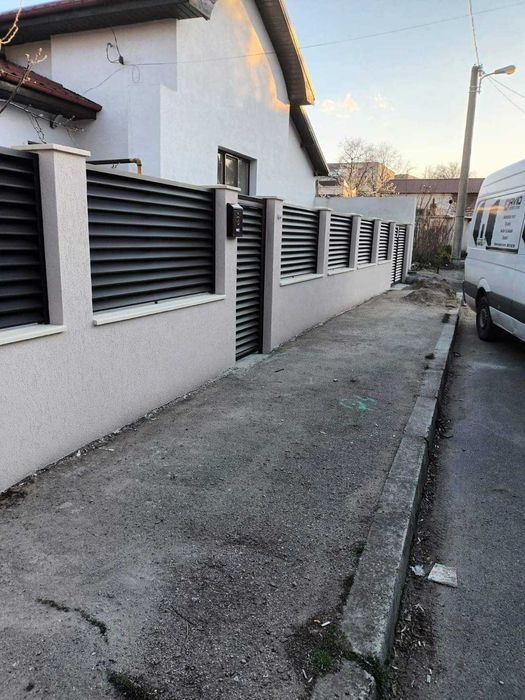 Garduri din sipca metalica, panou stil jaluzele, BCA, tabla si plasa