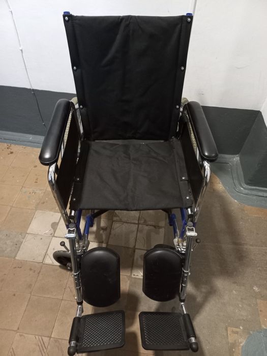 Коляска инвалидная. Есть аренда.