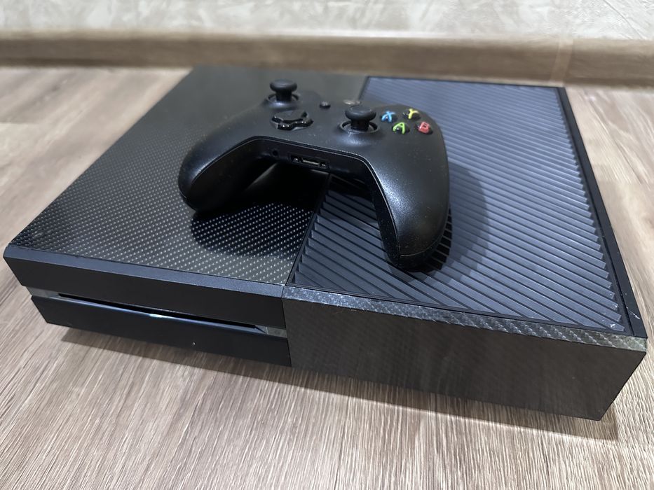 продам приставку Xbox one