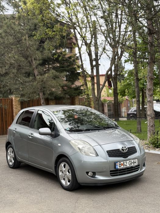 Toyota Yaris 2006 1.3 VVT-i cu GPL
