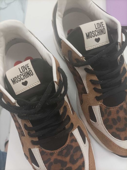 Маратонки Love Moschino