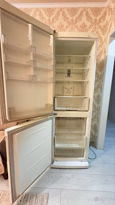 Продам б/у холодильник