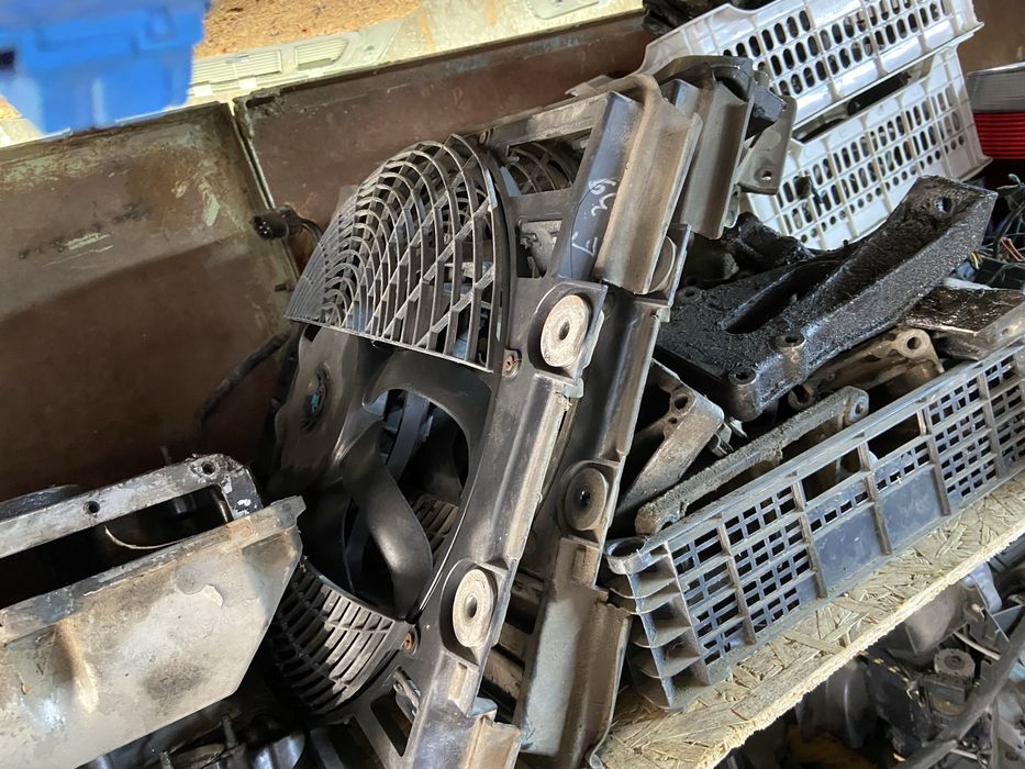 Запчасти на бмв е39