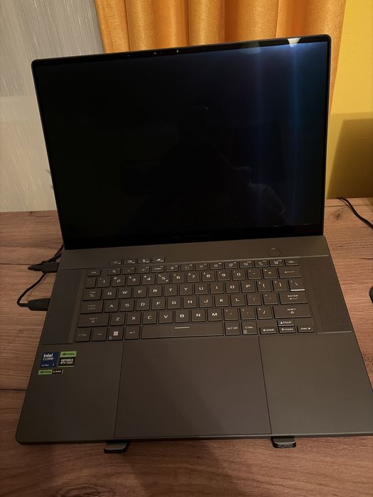 Vand laptop Asus Zephyrus G16 2024, cu GARANTIE