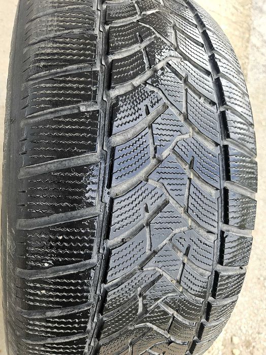Зимни гуми 4бр. Continental 235/60/18 DOT 2020- 110евро комплекта 5мм. грайфер. Зимни гуми 4бр. Dunlop 255/55/18 DOT 2019 -110 евро комплекта 5мм