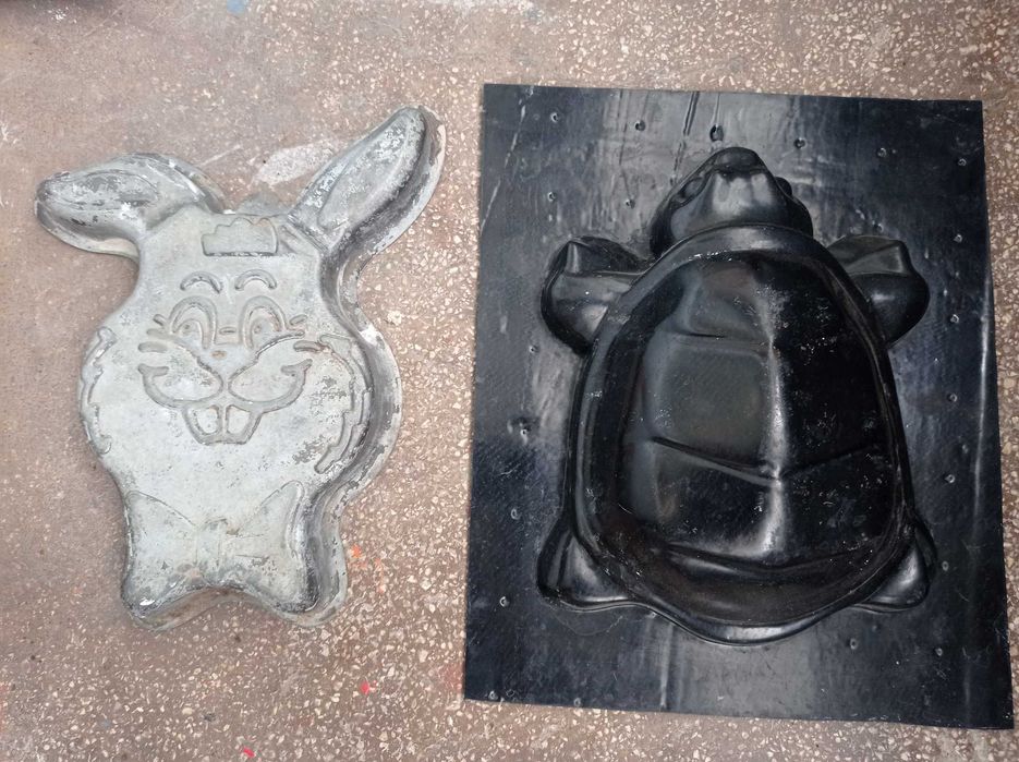 Oferta 2 matrite pentru decoratiuni gradina