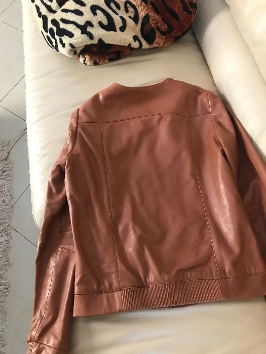 Vand geaca de piele dama