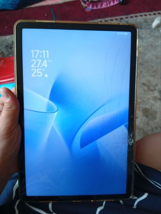 Продается планшет РЕДМИ ПАД SE