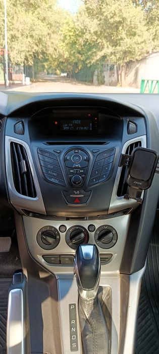 Продам машину Ford focus 3