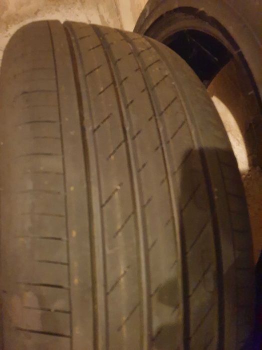 2 бр летни гуми на 500км като нови Goodyear