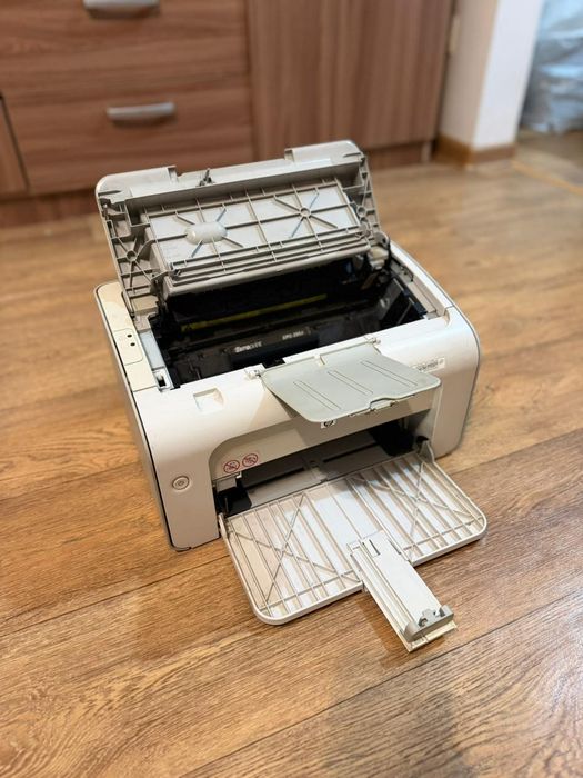 Продам принтер Hp 1005