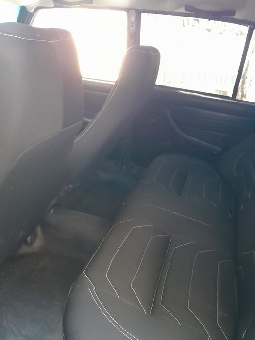 Мошина сотилади.