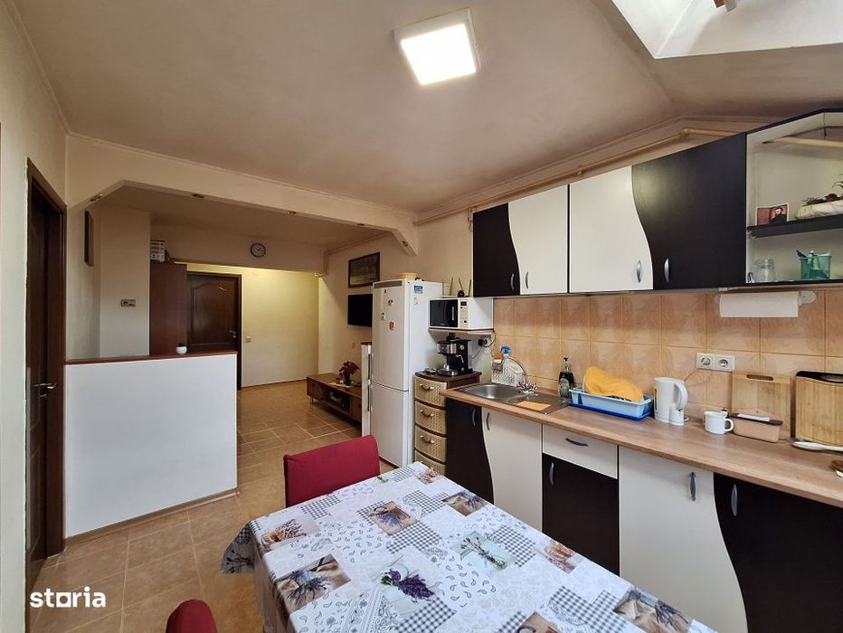 Apartament cu 3 camere, 58,4 mp, 2 balcoane, zona Florilor — fotografia 1