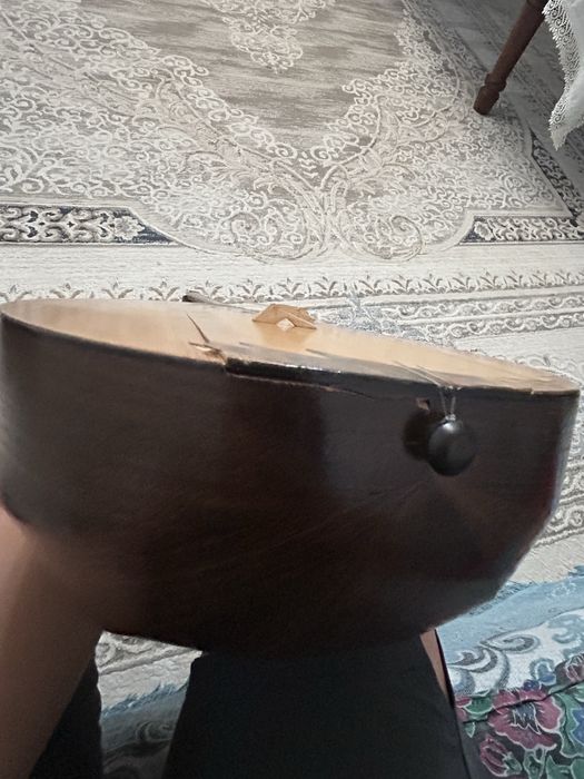 Домбыра сатылады