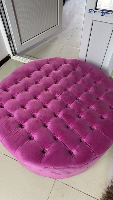 Пуфик в отличном состоянии