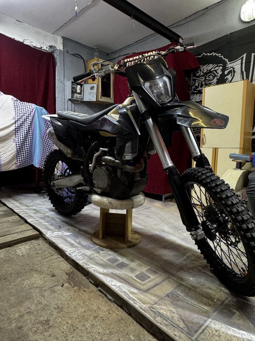 Продам эндуро на инжекторе