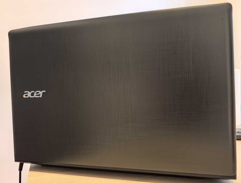 Laptop Acer Aspire E5-774G - 17.3” Full HD, SSD + HDD, NVIDIA