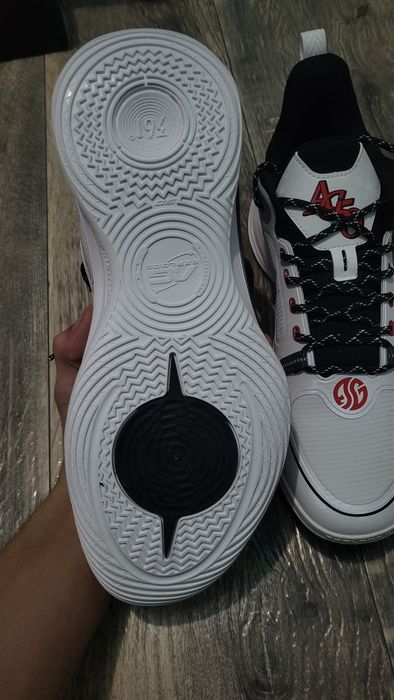 Баскетбольные кроссовки 361° AG EXPLODE II.