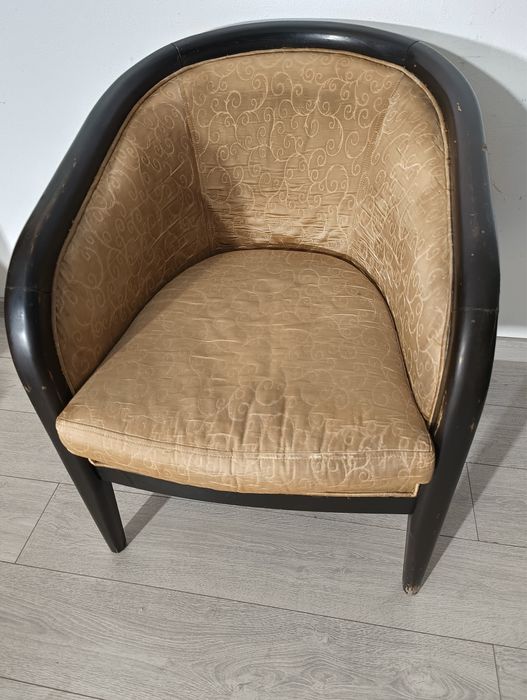 Fotoliu Vintage din Lemn; Scaun cu Brațe tip Scoică