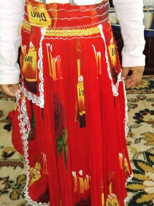 Vând fuste țigănească de copiii
