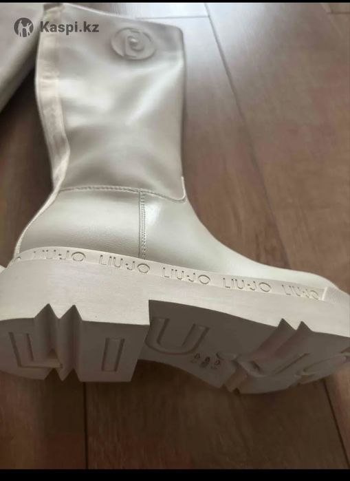 Продам сапоги осень-весна