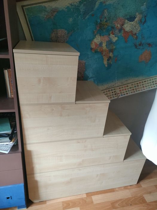 Продам двуяросную кровать