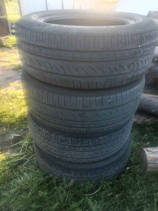 Продам резину 235/60/18