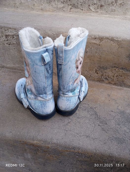 Детски ботушки за момиче 28 номер.