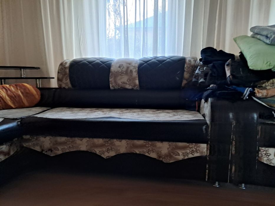 Продается диван и кресло