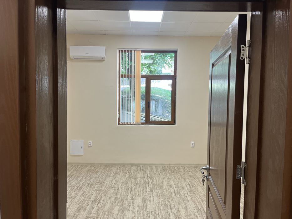 Дава се под наем Офис в Елена - 24 кв.м за 127.5 € - Снимка #8