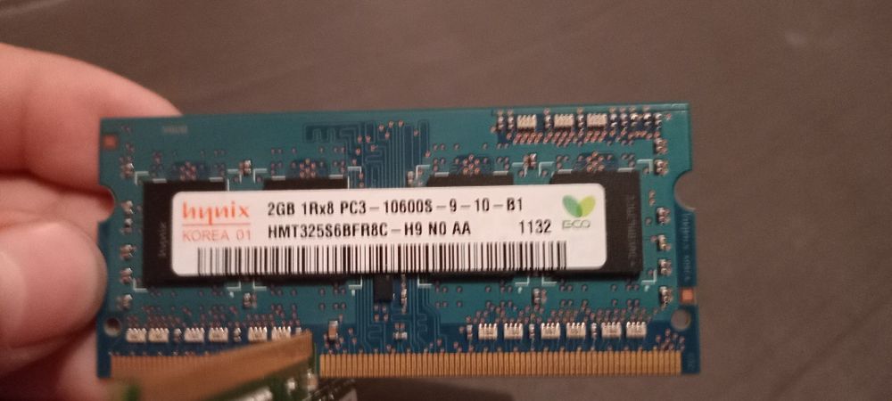 ОЗУ по 2 гб на каждой