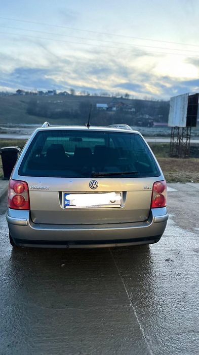 Vând Volkswagen Passat break B5.5