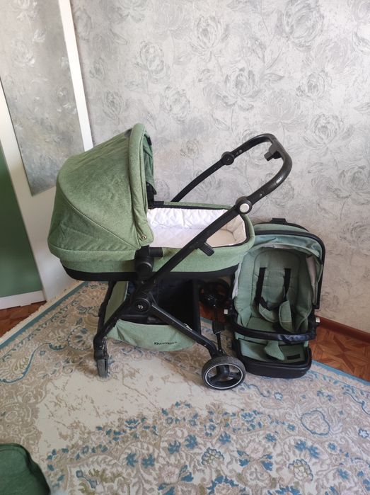 продается каляска очень качественная