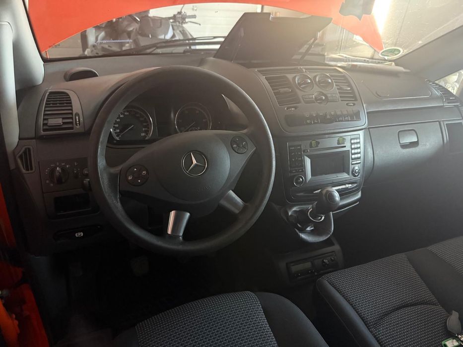 Vând Mercedes vito diesel 22  176 cp