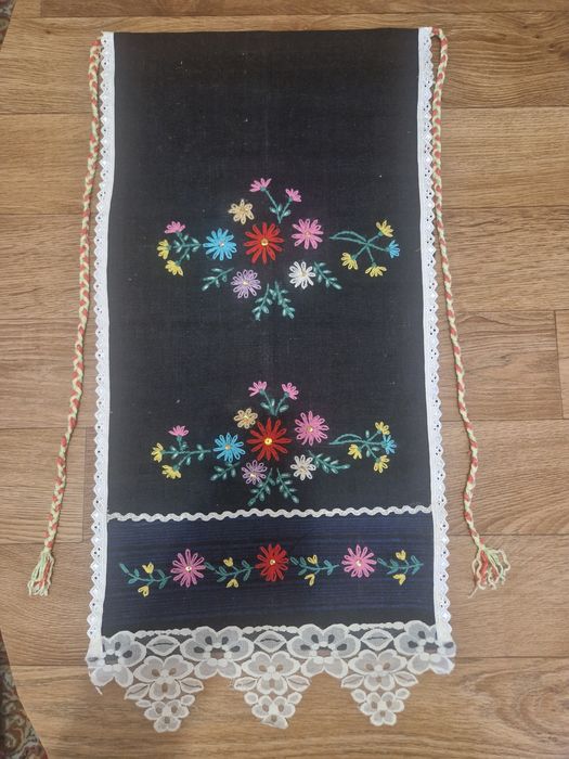 Пресрилка от старинна тракийска носия