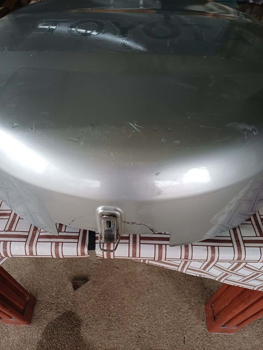 Toyota Rav 4 кутия за резервна гума