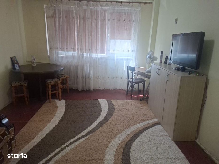 Vest(West Mall),apartament 2 camere de inchiriat