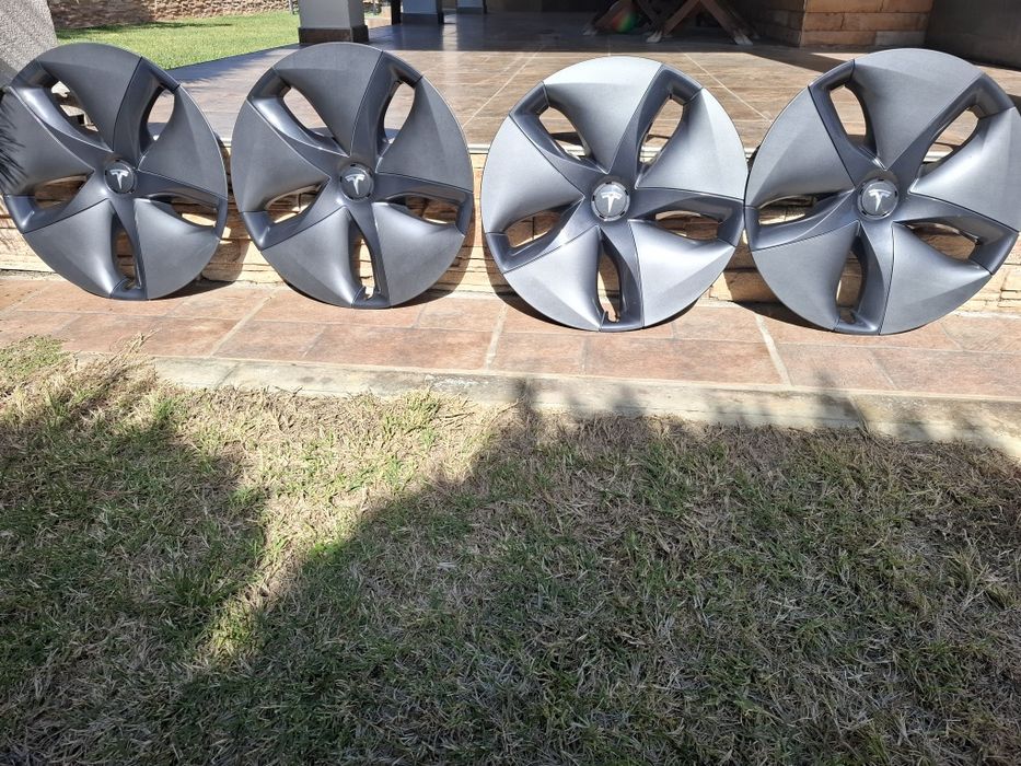 Тасове за Тесла 18ки