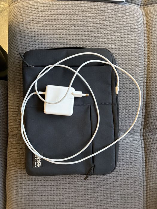 MacBook Pro 13” M1 (2020) | 8GB RAM | 95% Батерия | Отлична работа