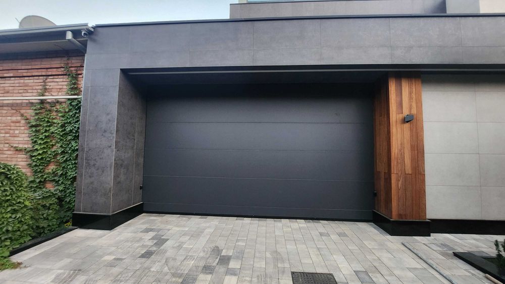 Электрические секционные ворота для дома. Автоматика Erreka.