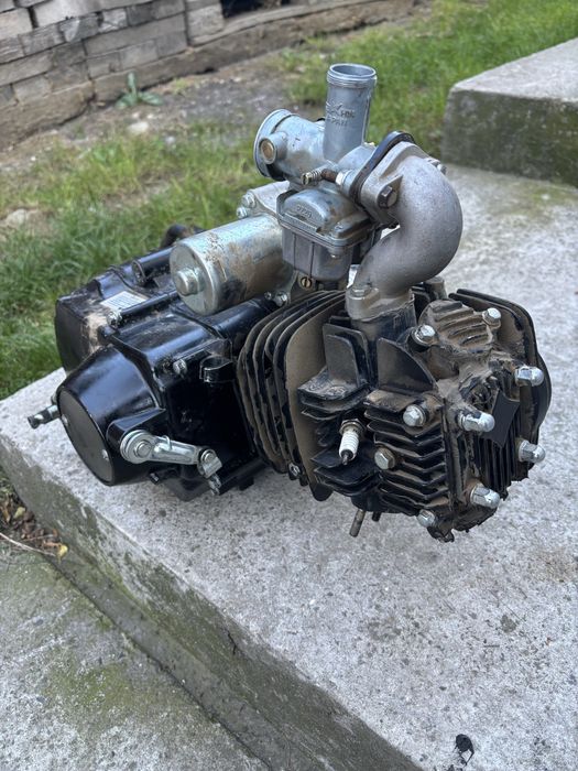 Motor 140cc.