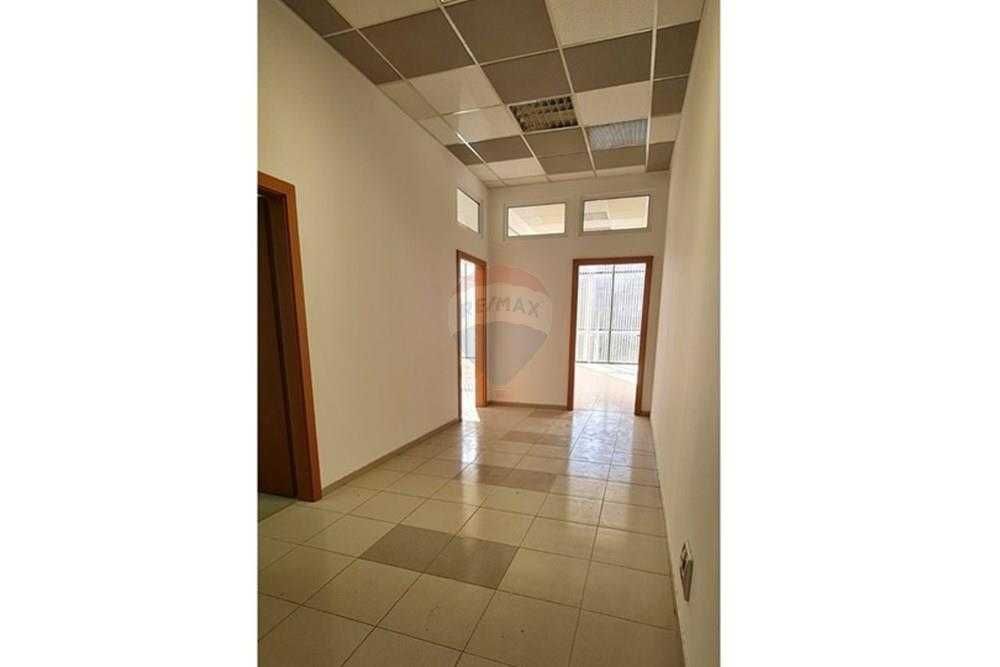 Продава се Офис в к.к. Пампорово - 242 кв.м за 1488 €/кв.м - Снимка #8