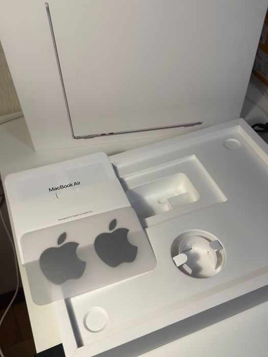 MacBook Air M2 15" 8GB/256GB Silver